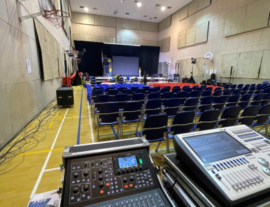 Sự kiện ra mắt 